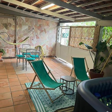Les Tuiles Rouges Villa Fort-de-France Exteriör bild